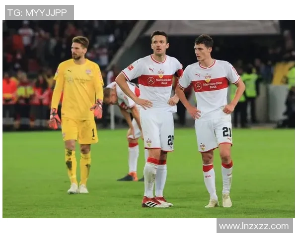 中国足球国家队迎战拜仁慕尼黑展现实力与激情的巅峰对决