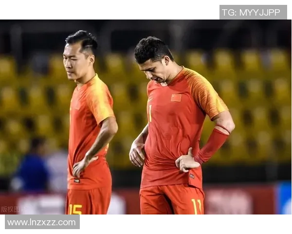 多德勒支与布雷达激战正酣比赛结果引发球迷热议 多德勒支与布雷达激战正酣比赛结果引发球迷热议