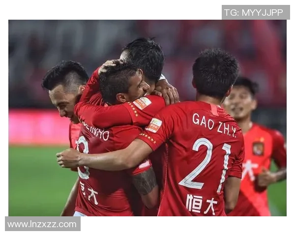 3月1日广州恒大迎战天津天海全力争胜展现球队实力与决心 3月1日广州恒大迎战天津天海全力争胜展现球队实力与决心